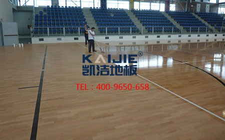 專用的籃球場木地板生產(chǎn)廠家 運動木地板品牌-籃球木地板
