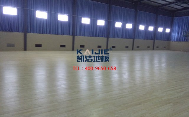 「北京籃球地板」籃球館木地板怎么保養(yǎng)？來(lái)看專用廠家技巧-籃球地板