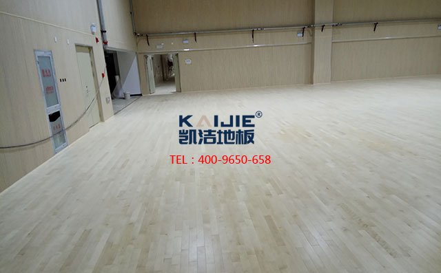 籃球場木地板受潮原因有哪些？-籃球場木地板