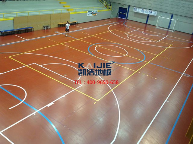 籃球場木地板價(jià)格怎么算？籃球木地板多少錢——?jiǎng)P潔地板
