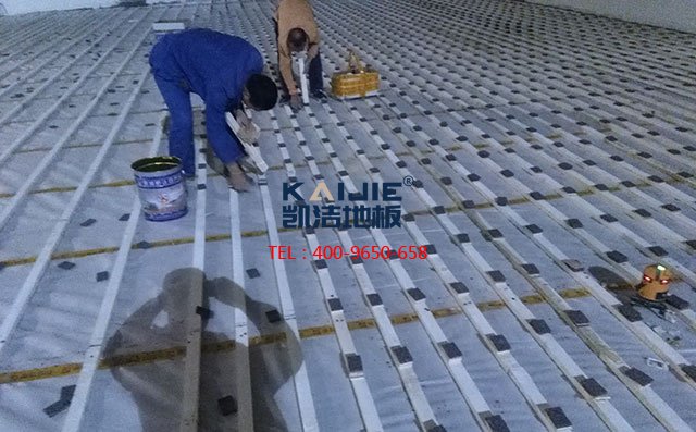 籃球場運動木地板安裝流程有哪些細節(jié)處理方法——凱潔地板